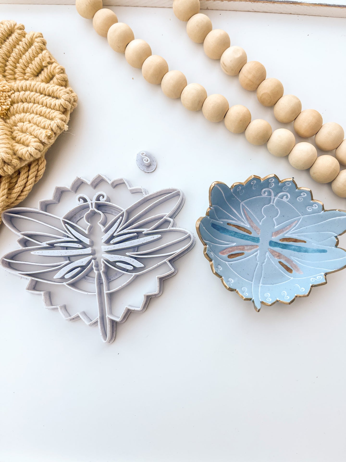 Dragonfly Trinket Cutter